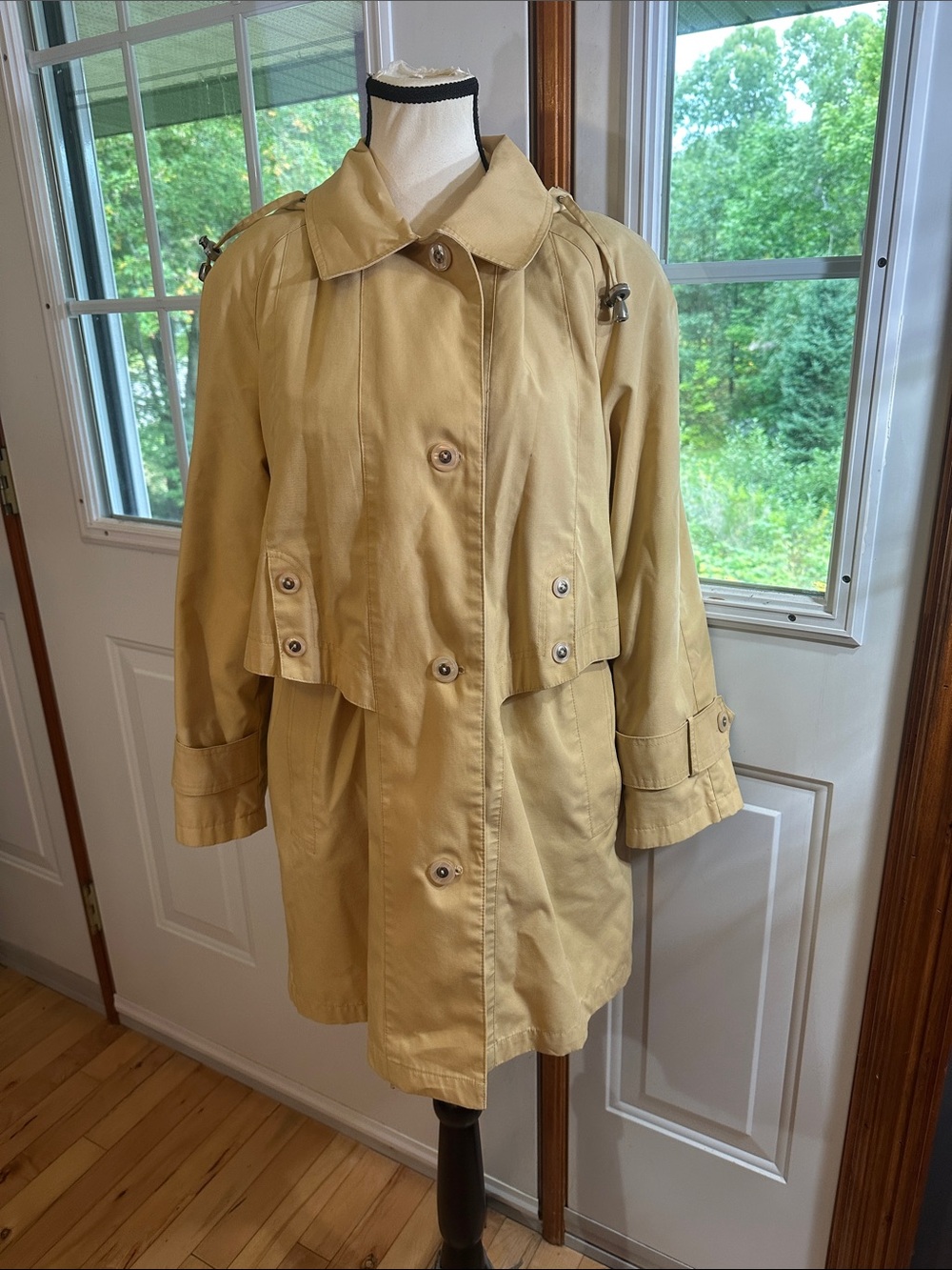 Vintage Misty Harbour by Fennelli Light Yellow Trench Coat
